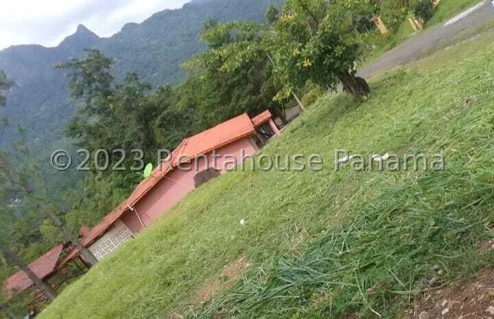 Exclusive Mountain Lot in Chame